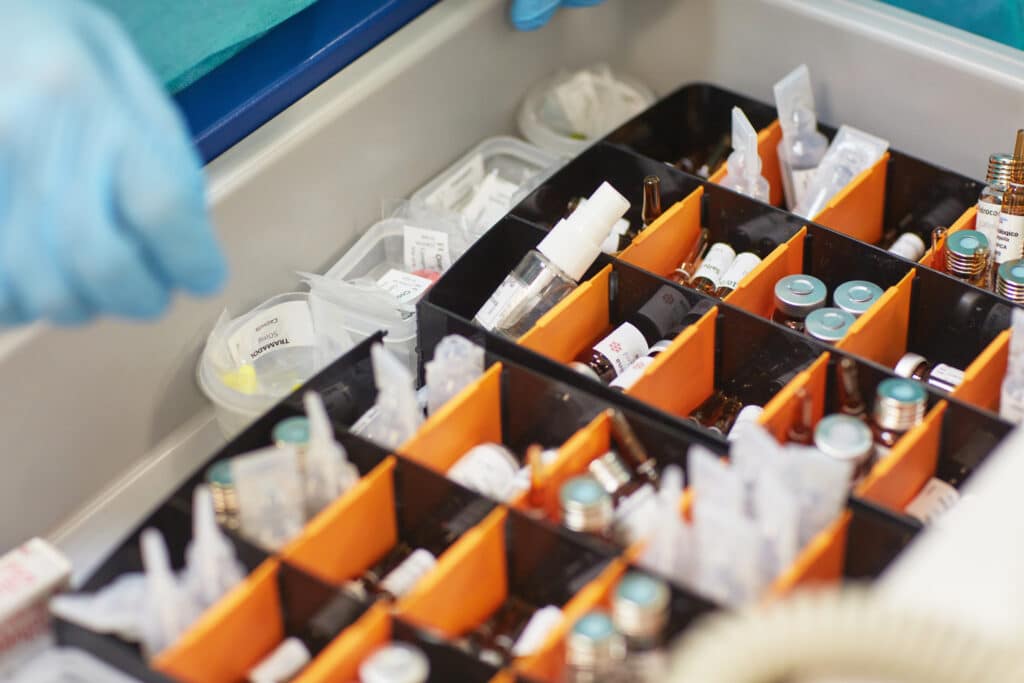 Organized Variation of Medicine in Hospital Crash Cart